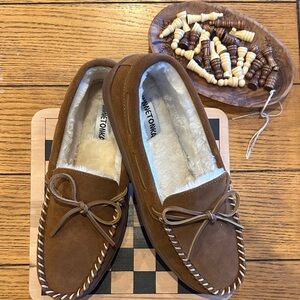 Minnetonka Men's Tan Suede Loafers